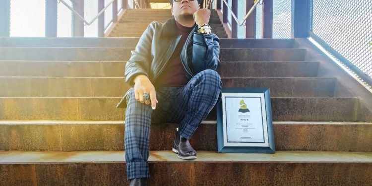 Artista dominicano nominado al Grammy Anglo