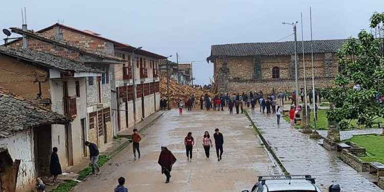 Se derrumba la torre de la histórica iglesia de La Jalca Grande tras un fuerte sismo en Perú