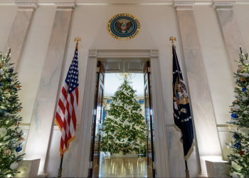 Así es el decorado navideño de los Biden en su primera Navidad en la Casa Blanca