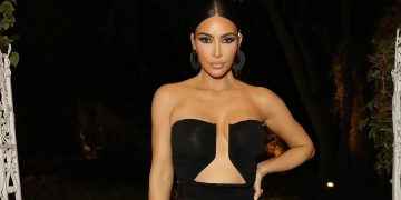El ‘lookazo’ de Kim Kardashian en la boda de Paris Hilton