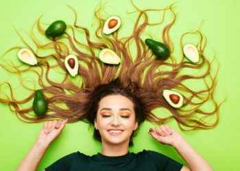 Mujer, grasa abdominal y aguacate: una relación ventajosa