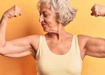 Cómo combatir la sarcopenia a través de la alimentación
