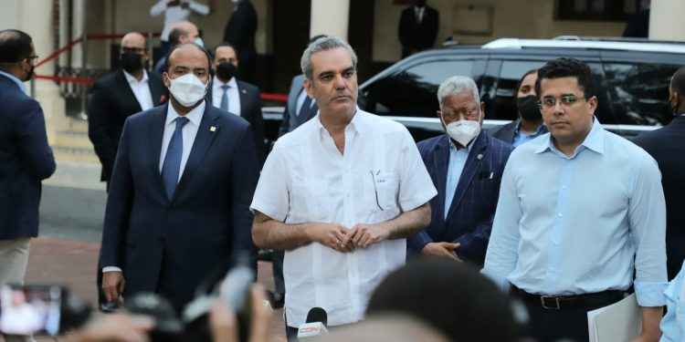 Presidente Abinader anuncia inversión de RD$460 millones en la Ciudad Colonial