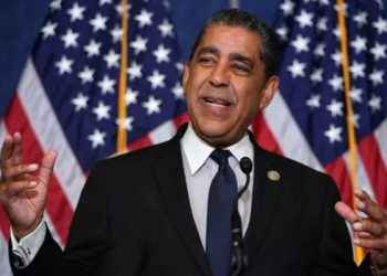 Espaillat introduce resolución para honrar la lucha contra la esclavitud en las Américas