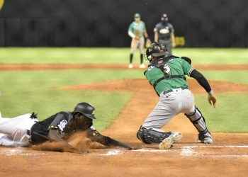 Las Águilas derrotan 4-3 a las Estrellas en el Estadio Cibao