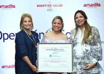 Amadita y Mapfre ofrecen cena a voluntarios de Operación Sonrisa