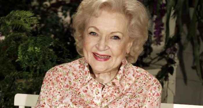 Murió a los 99 años Betty White, ícono de la TV y estrella de “Golden Girls”