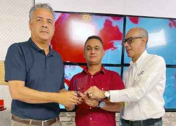 Canal 25 reconoce parte del departamento de prensa
