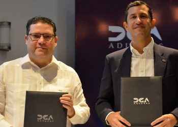 La DGA y AMCHAMDR firman acuerdo para desarrollo del Hub Logístico