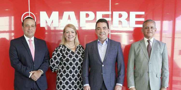 MAPFRE presenta su nueva oficina en La Romana