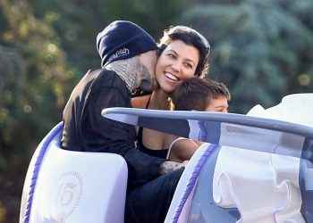 Las nuevas fotos de Kourtney con Travis Disneyland
