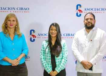 Asociación Cibao concluye con éxito diplomados para ASFL