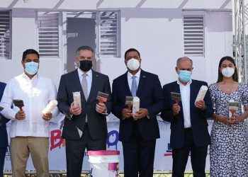 Gobierno entrega 40 mil galones de pintura a municipalidad para continuar programa “Pinta tu Barrio”