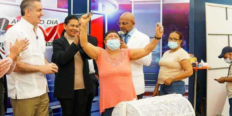 Propeep realiza sorteo entre las 45 mil personas con segunda dosis que completaron el 70% de inoculados en Espaillat