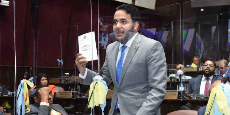 Vocero PRSC afirma “el Código Penal está vivito y coleando”