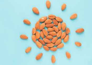 Las almendras, ricas en grasas buenas y otros nutrientes sanos