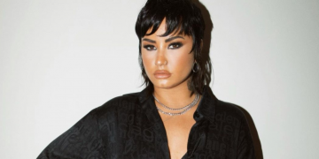 Demi Lovato revela que cantó para fantasmas