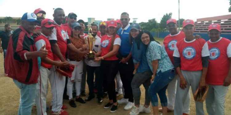 Concluyó de manera exitosa «Clásico navideño Coraasan 2021» de softbol
