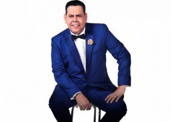 Fernando Villalona cumple 40 años llevando alegría a la escuela Nacional de Ciegos