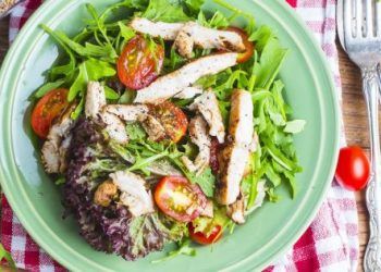 ¿Adelgazar tras los excesos navideños? ¡Huye de estas dietas!