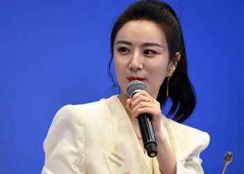 La «reina del streaming» en China fue condenada a una multa de 200 millones de dólares
