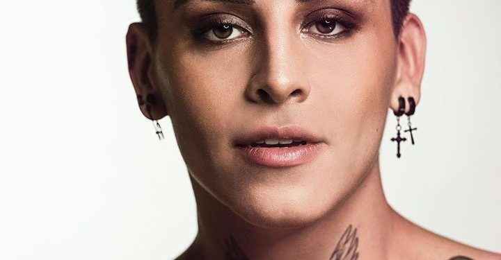 Critican a Kunno por declararse pansexual y después arrepentirse