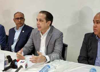 ACIS reafirma logros del Gobierno para Santiago y el país