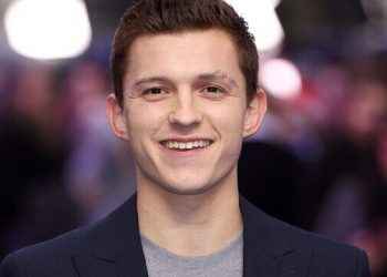Tom Holland confunde a Kris Jenner con Kim K.