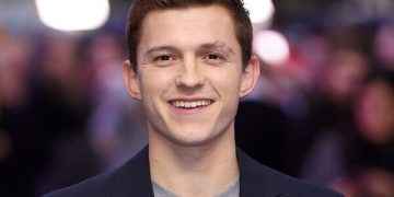 Tom Holland confunde a Kris Jenner con Kim K.