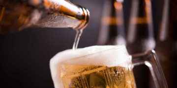 ‘Cuanto más fría, mejor’ y otros mitos sobre la cerveza