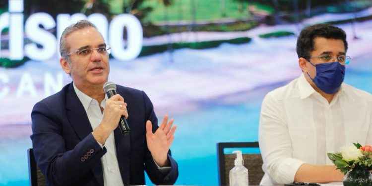 Abinader afirma sector turismo ha liderado recuperación económica con más de US$5,000 millones