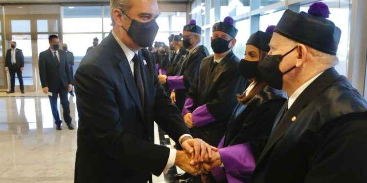 Presidente Abinader asiste a audiencia solemne por Día del Poder Judicial
