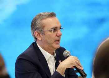 Abinader dice que volver al confinamiento «es imposible y no hay necesidad»