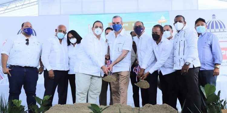 Presidente Abinader inicia construcción de carretera Hato Mayor-El Puerto por más de RD$1,159 millones