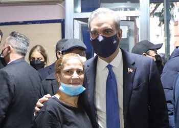 Presidente Abinader visita Zona de dominicanos en Madrid