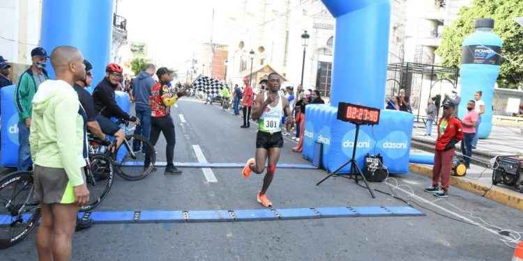 Alexis Bautista Gana Maratón La Vega Moca La Vega