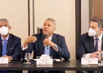 Director Edenorte Andrés Cueto agota intensa jornada de trabajo en Costa Rica