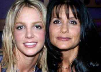 Britney Spears dice que debería haber dado un bofetada a su hermana y a su madre tras su ruptura con Justin