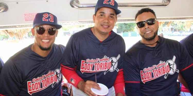 Anuncian el 4to. Clásico Softbol Eddy Toribio con jugadores GL