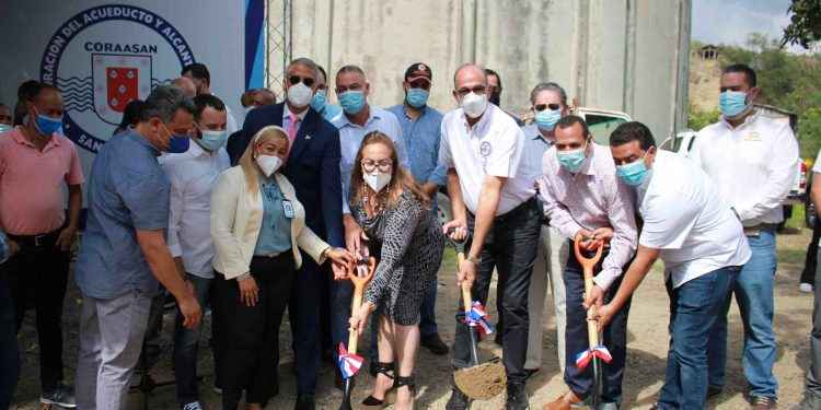 Coraasan inicia trabajos rehabilitación tanque agua potable en Tamboril