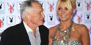 La viuda de Hugh Hefner contó que perdió miles de seguidores en las redes sociales desde que se quitó «todo lo falso» de su cuerpo