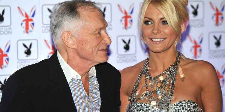 La viuda de Hugh Hefner contó que perdió miles de seguidores en las redes sociales desde que se quitó «todo lo falso» de su cuerpo