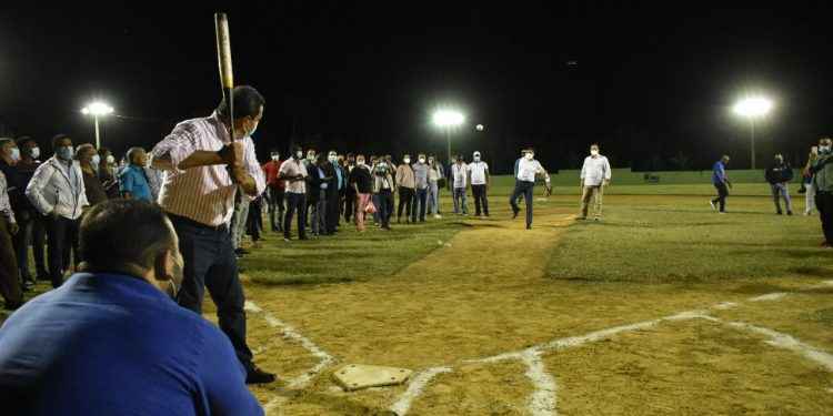 Edenorte ilumina play de beisbol de Bacuí Al Medio, La Vega
