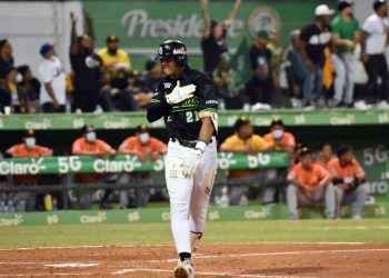 Estrellas logran quinta victoria en línea y dejan a las Águilas cerca de la eliminación