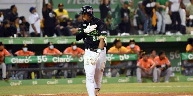Estrellas logran quinta victoria en línea y dejan a las Águilas cerca de la eliminación