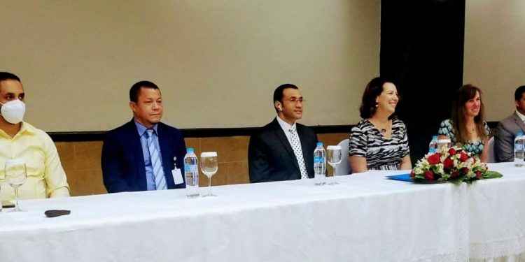 Gobierno apuesta a formar primera generación de bachilleres bilingües