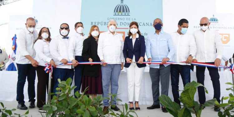 Gobierno inaugura obras por RD$238 millones en La Vega