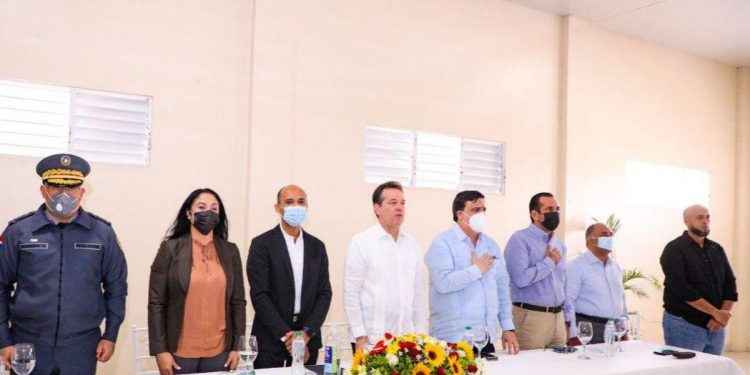 Ministro Ito Bisonó destaca esfuerzo del gobierno para desarrollar Nagua