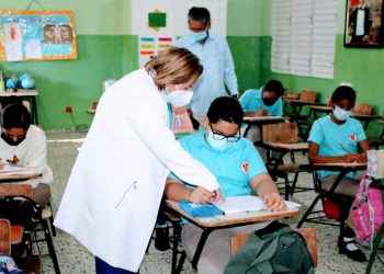 Maestros del Cibao continúan integrándose a clases presenciales