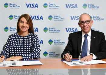 Visa y Banco Santa Cruz anuncian acuerdo para avanzar agenda de innovación de pagos digitales